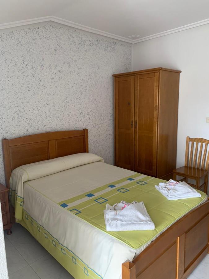 Hostal Sequeiros San Ciprián de Viñas エクステリア 写真