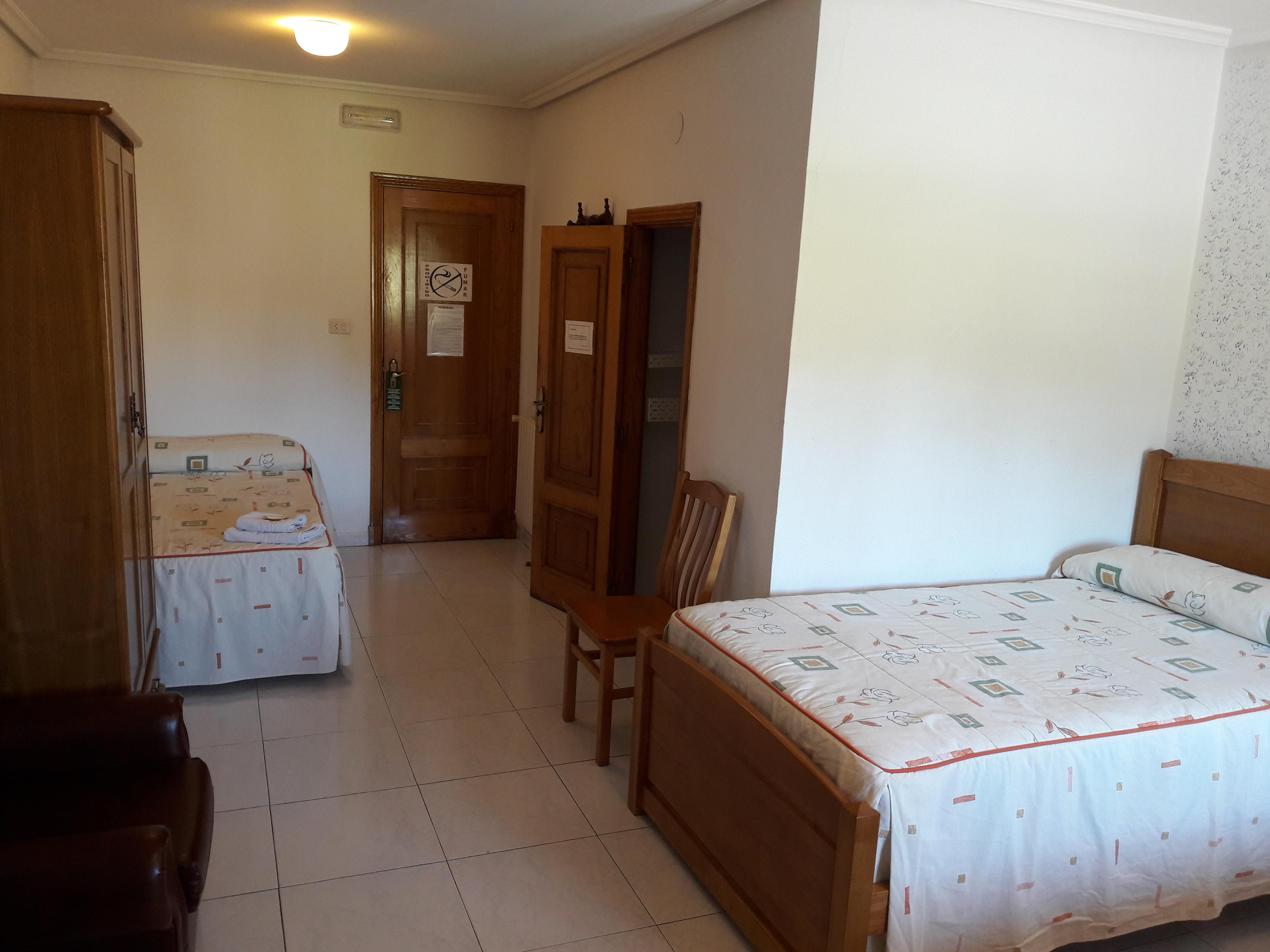 Hostal Sequeiros San Ciprián de Viñas エクステリア 写真