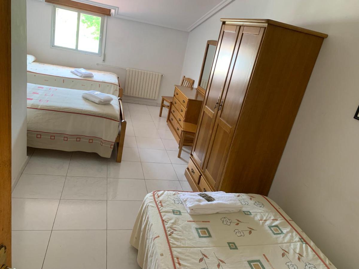 Hostal Sequeiros San Ciprián de Viñas エクステリア 写真