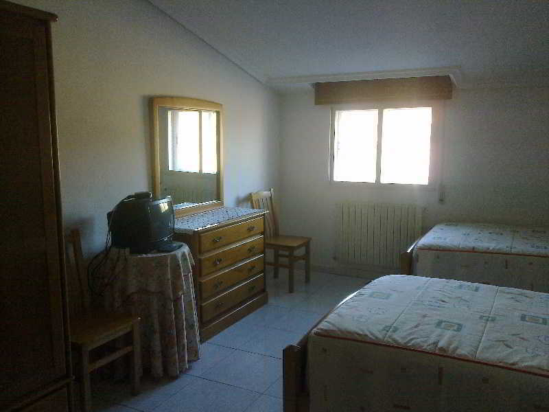 Hostal Sequeiros San Ciprián de Viñas エクステリア 写真
